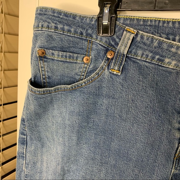 Women’s Levi’s 518 Super Low Bootcut Jeans - Picture 11 of 15